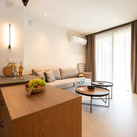 Sea Breeze Luxury